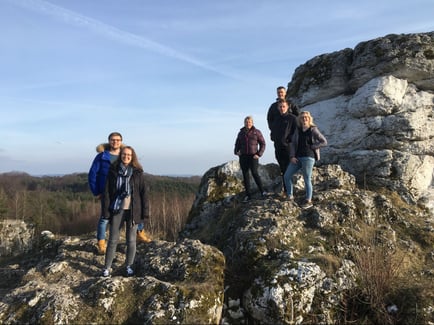 Team-Photo-at-vantage-point-1000